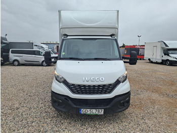 Kapalı kasa kamyonet IVECO DAILY KONTENER Z WINDĄ: fotoğraf 3