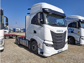 Çekici IVECO
