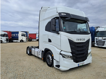 Çekici IVECO