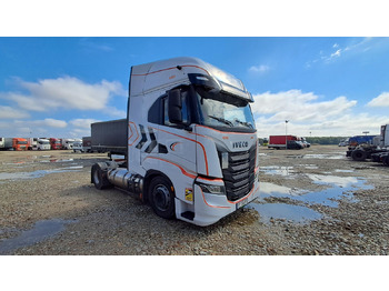Çekici IVECO