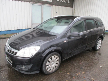 Binek araba OPEL