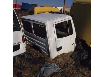 Kabin - Kamyon Nissan ATLEON: fotoğraf 5
