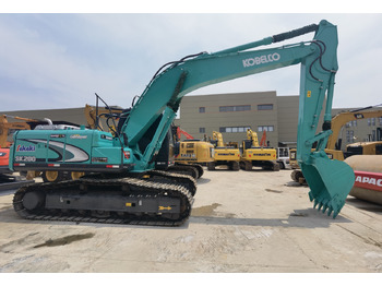 Paletli ekskavatör KOBELCO