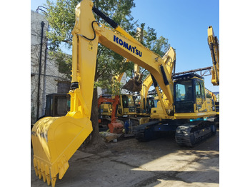 Paletli ekskavatör KOMATSU PC200-8