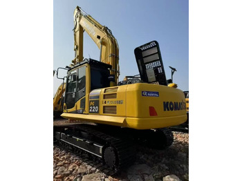 Paletli ekskavatör KOMATSU PC220-8