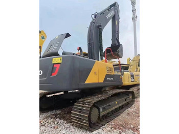 Paletli ekskavatör VOLVO EC240CL