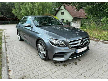 Binek araba MERCEDES-BENZ