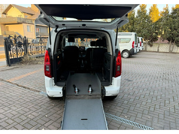 Binek araba Opel Combo IV Combo Life Combo do przewozu Niepełnosprawnych inwalida rampa Model 2021: fotoğraf 3