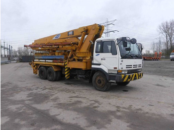 Sabit beton pompası