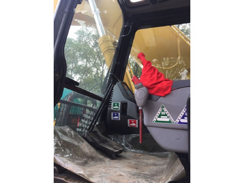Paletli ekskavatör KOMATSU PC300-7