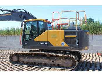 Paletli ekskavatör Volvo EC220EL: fotoğraf 3