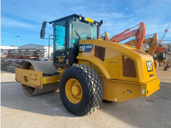 Silindir makinesi CATERPILLAR CS64B