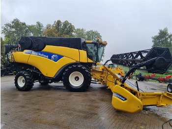 Biçerdöver New Holland CR9090 SLH: fotoğraf 4