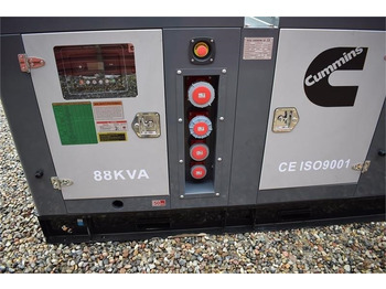 Elektrikli jeneratör Cummins 88 KvA: fotoğraf 5