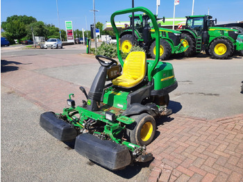 Çim biçme makinesi JOHN DEERE