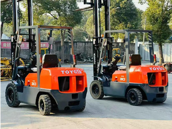Dizel forklift TOYOTA