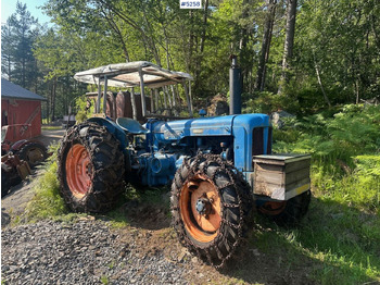 1963 Fordson Major 4x4 with splitter gearbox, Ako winch, and tire chains. SEE VIDEO. finansal kiralama 1963 Fordson Major 4x4 with splitter gearbox, Ako winch, and tire chains. SEE VIDEO.: fotoğraf 1