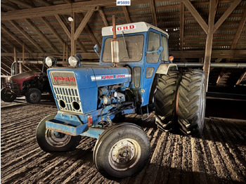 Traktör FORD