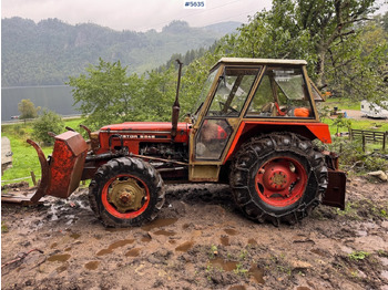 Traktör ZETOR