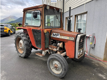 Traktör MASSEY FERGUSON 1000 series