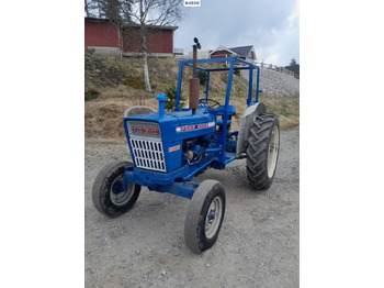 Traktör FORD