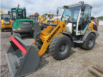 Tekerlekli yükleyici LIEBHERR L 506