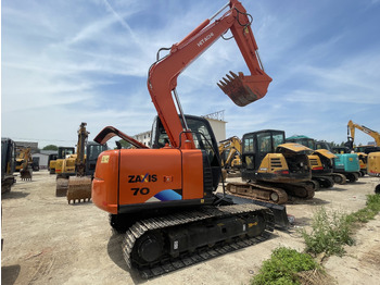 Paletli ekskavatör HITACHI ZX70