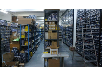 Yeni Enjektör - Binek araba Bosch 095000-5650 for Nissan NAVARA automobile: fotoğraf 2 Yeni Enjektör - Binek araba Bosch 095000-5650 for Nissan NAVARA automobile: fotoğraf 2