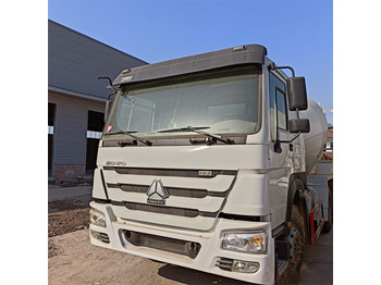 SINOTRUCK HOWO  finansal kiralama SINOTRUCK HOWO: fotoğraf 1