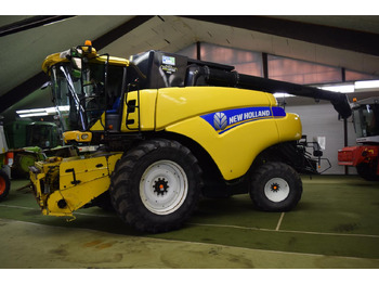 Biçerdöver NEW HOLLAND CR9090