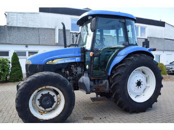 Traktör NEW HOLLAND TD5