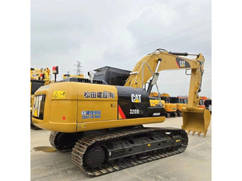 Caterpillar 320D2L finansal kiralama Caterpillar 320D2L: fotoğraf 1