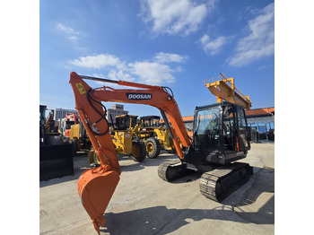 Mini ekskavatör DOOSAN DX60
