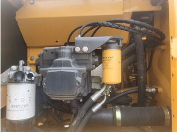 Paletli ekskavatör Komatsu PC200-8: fotoğraf 5