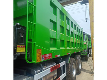 Damperli kamyon SINOTRUK HOWO 6x4: fotoğraf 4