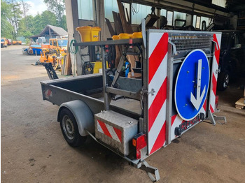 İnşaat ekipmanı UNIMOG