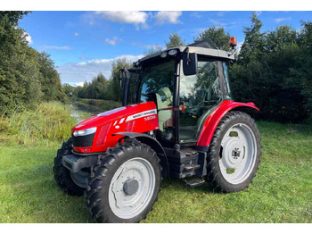 Traktör MASSEY FERGUSON 5609