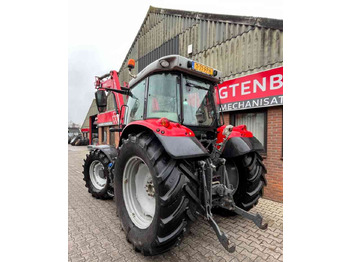 Traktör Massey Ferguson 5710S Dyna-4 Essential Voorlader Tractoren: fotoğraf 5