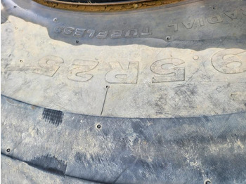 Yeni Lastik - İş makinaları Bridgestone: fotoğraf 5