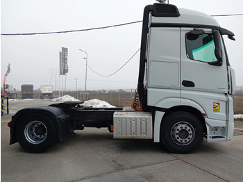 Mercedes-Benz Actros 1845 LS, FULL ADR+PTO, STANDKLIMA, TOP !!! finansal kiralama Mercedes-Benz Actros 1845 LS, FULL ADR+PTO, STANDKLIMA, TOP !!!: fotoğraf 3