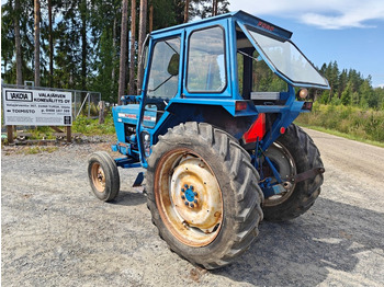 Traktör FORD 5000 traktori alkuperäiskuntoinen, Hara hytillä ja paljon hydrauliikkaa, katso video!: fotoğraf 2