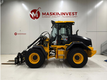 Tekerlekli yükleyici JCB