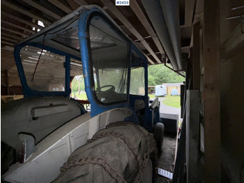 Traktör Ford Super Major 5000 with front loader Rep. object: fotoğraf 5