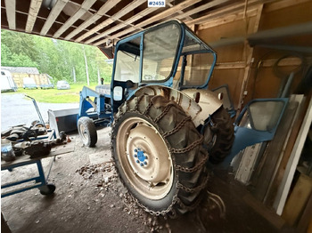 Traktör Ford Super Major 5000 with front loader Rep. object: fotoğraf 3