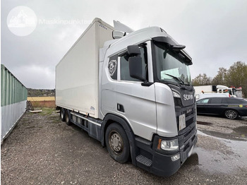 Kapalı kasa kamyon SCANIA R 520