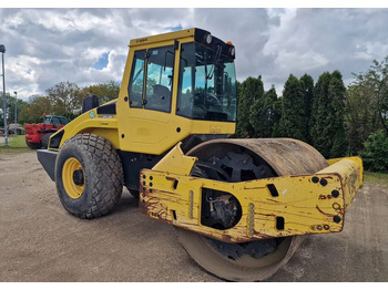 Silindir makinesi BOMAG BW213DH-4