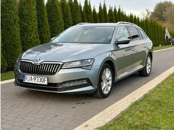 Binek araba ŠKODA