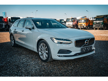 Binek araba VOLVO