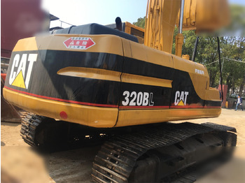 Paletli ekskavatör CATERPILLAR 320BL