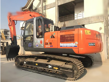 Paletli ekskavatör HITACHI ZX200